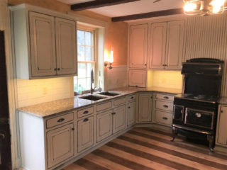 Custom Kitchen Cabinetry