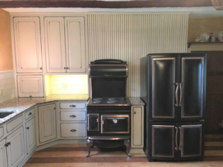 Custom Kitchen Cabinetry